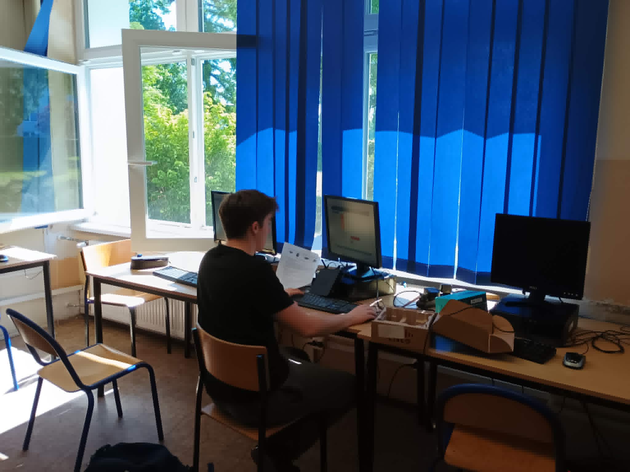 Przeprowadzenie egzaminów zawodowych w części praktycznej dla kwalifikacji INF.02 w zawodzie technik informatyk. - Obrazek 1