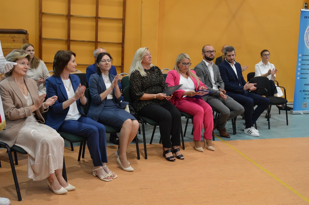 Fotogaleria z zakończenia roku szkolnego 2024/2025 - Obrazek 70