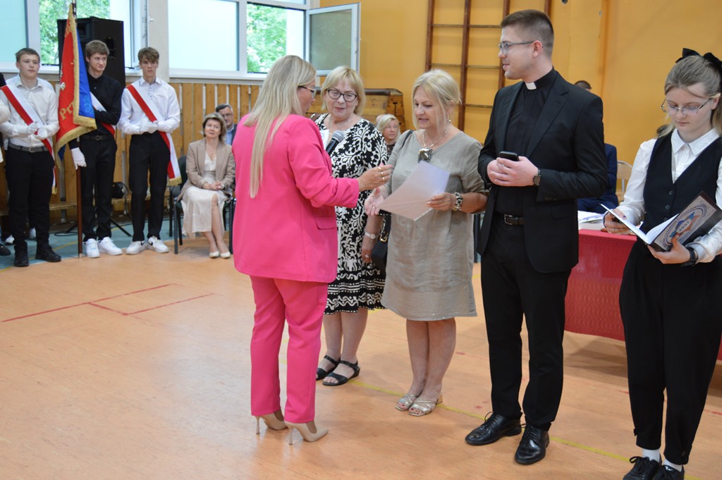 Fotogaleria z zakończenia roku szkolnego 2024/2025 - Obrazek 64