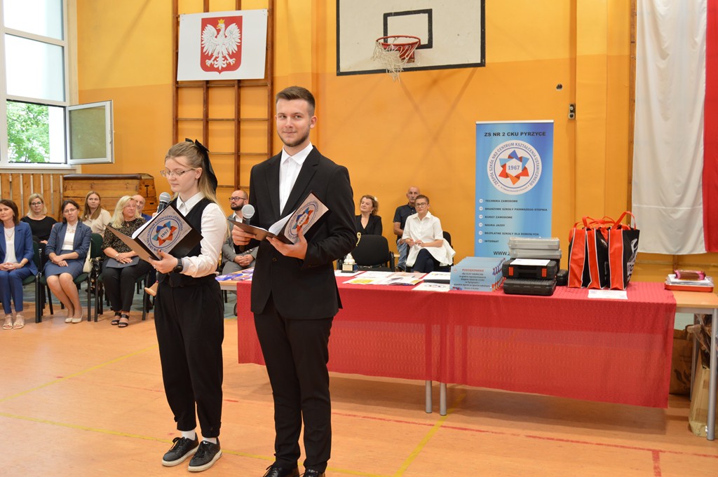Fotogaleria z zakończenia roku szkolnego 2024/2025 - Obrazek 49