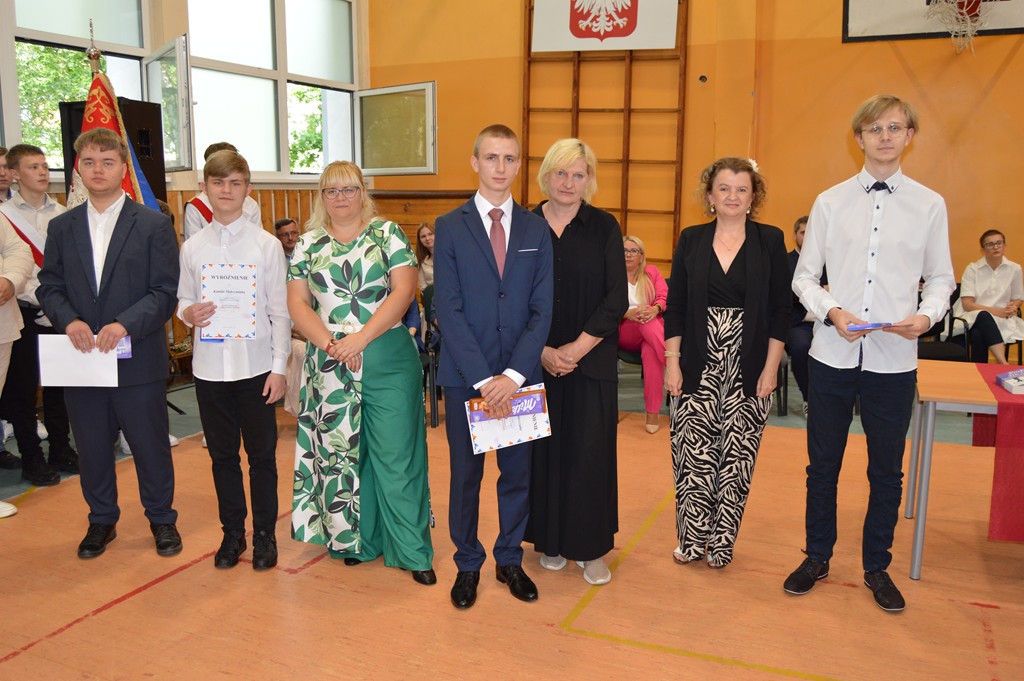 Fotogaleria z zakończenia roku szkolnego 2024/2025 - Obrazek 31