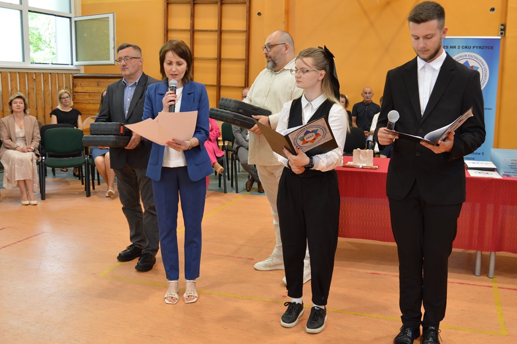 Fotogaleria z zakończenia roku szkolnego 2024/2025 - Obrazek 25