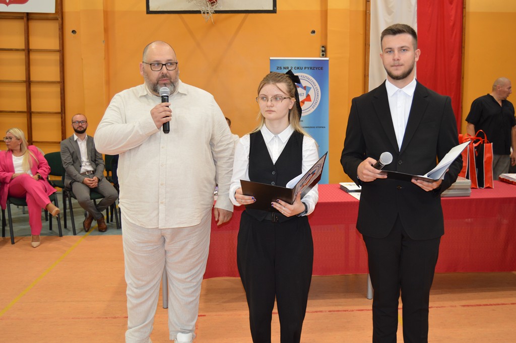 Fotogaleria z zakończenia roku szkolnego 2024/2025 - Obrazek 28