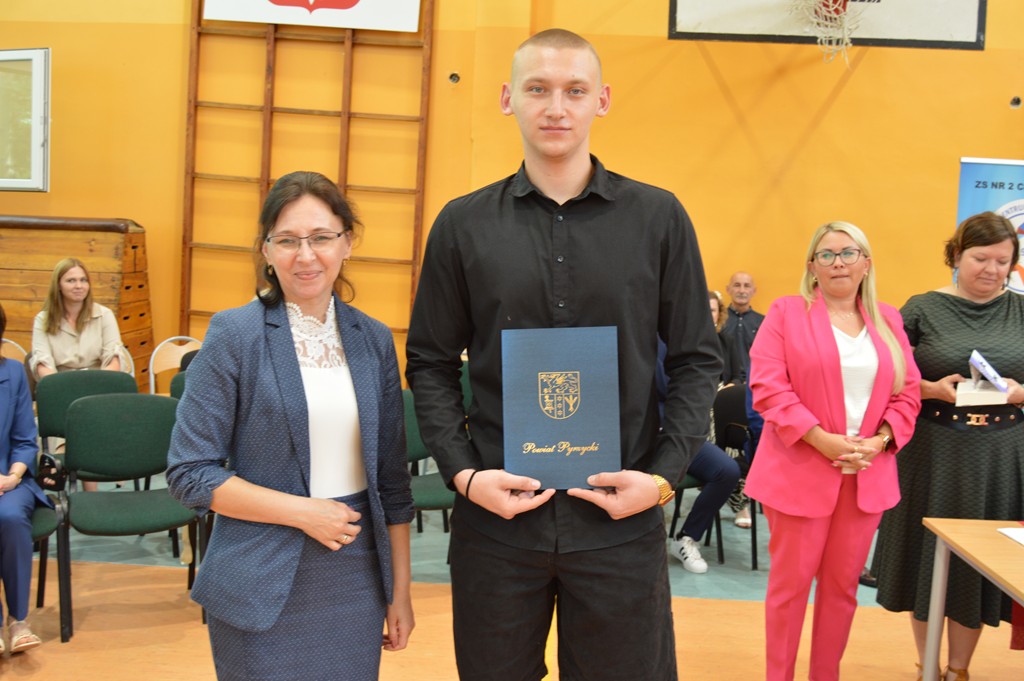 Fotogaleria z zakończenia roku szkolnego 2024/2025 - Obrazek 25
