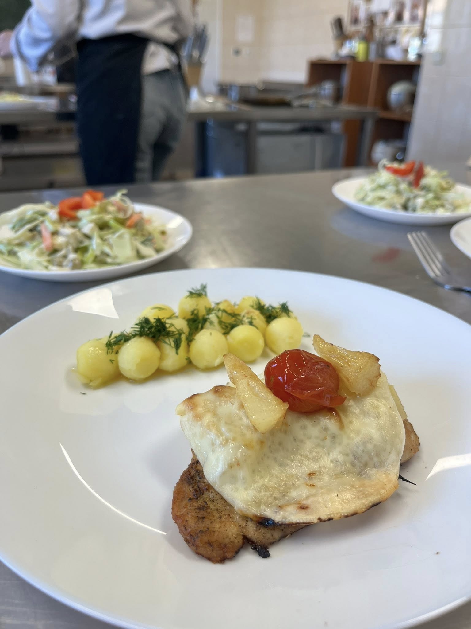 Przeprowadzenie egzaminów zawodowych w części praktycznej dla kwalifikacji HGT.02 w zawodzie technik żywienia i usług gastronomicznych oraz kucharz. - Obrazek 16