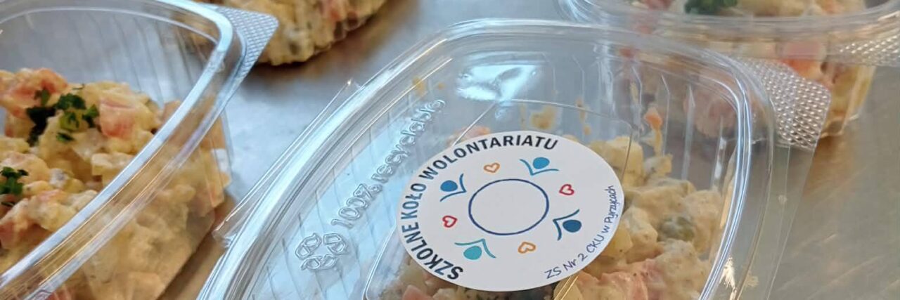 Sałatka jarzynowa dla osób w kryzysie bezdomności