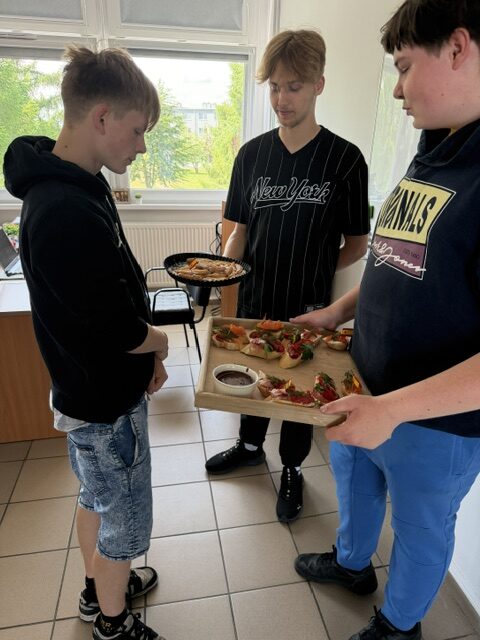 Smaki Hiszpanii w ZS Nr 2 CKU w Pyrzycach - Obrazek 22