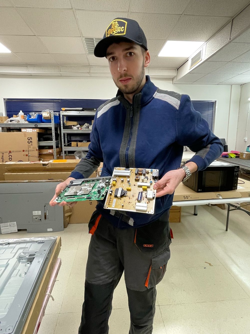 Technik Elektryk na praktykach w Sewilli! - Obrazek 7