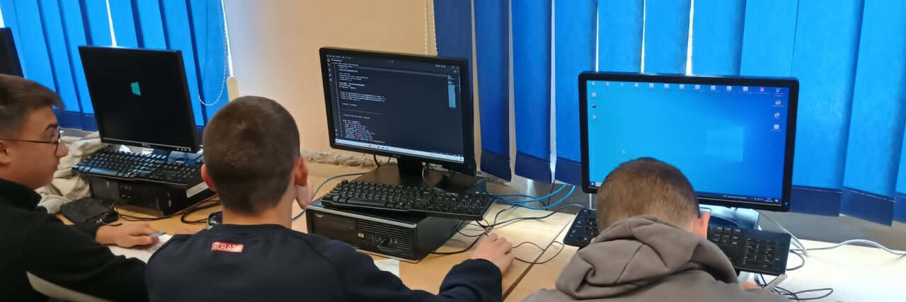 Przeprowadzenie egzaminów zawodowych w części praktycznej dla kwalifikacji INF.02 i INF.03 w zawodzie technik informatyk