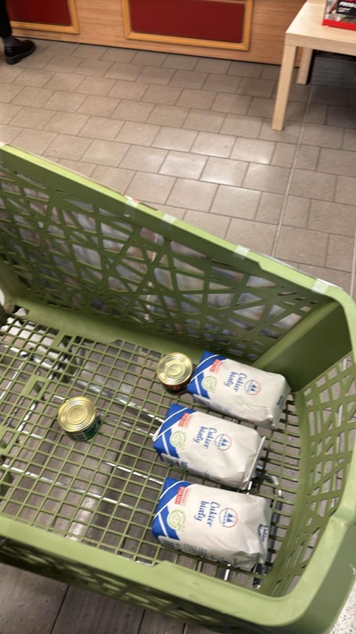 Świąteczna zbiórka żywności - Obrazek 13